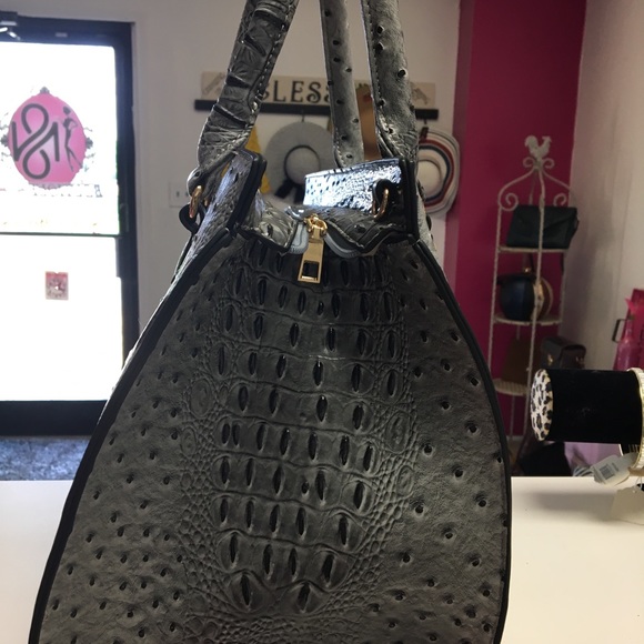 Sold...leather Crocodile PurseSOLD - Picture 5 of 8